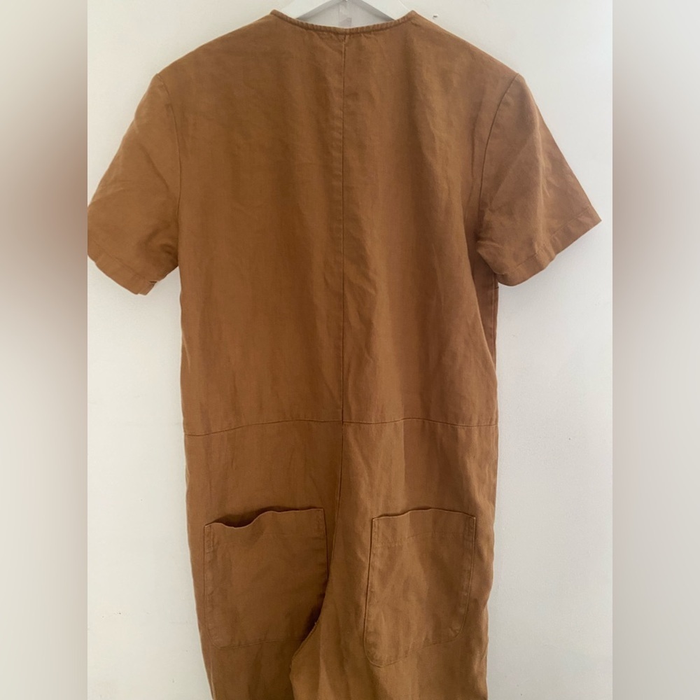 Rylee + Cru Button-Front Jumpsuit  linen mono in Camel Brown organic - Picture 5 of 8